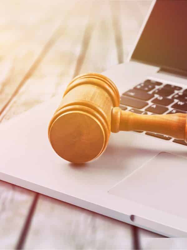 Groupe Prometheus vol en entreprises