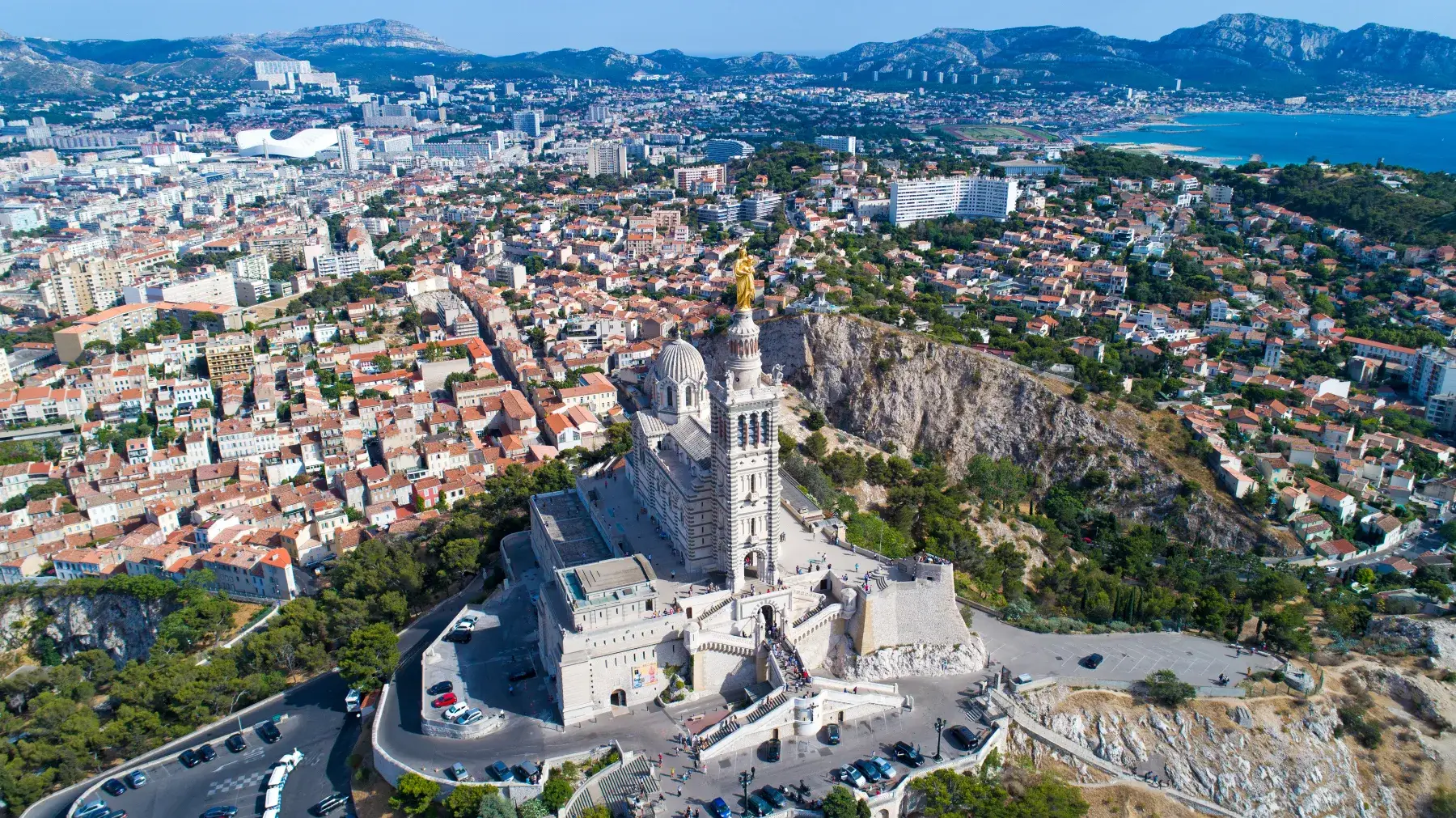 Vue aérienne de Marseille, zone d’intervention Sud Est du Groupe Prometheus
