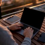 Mains exportant des preuves numériques par email
